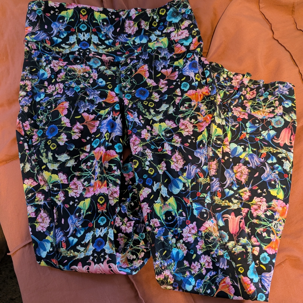 Lululemon Athletica Black Floral Leggings
